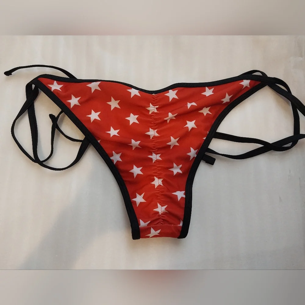 Red Star Pattern Bikini - Picture 2 of 4